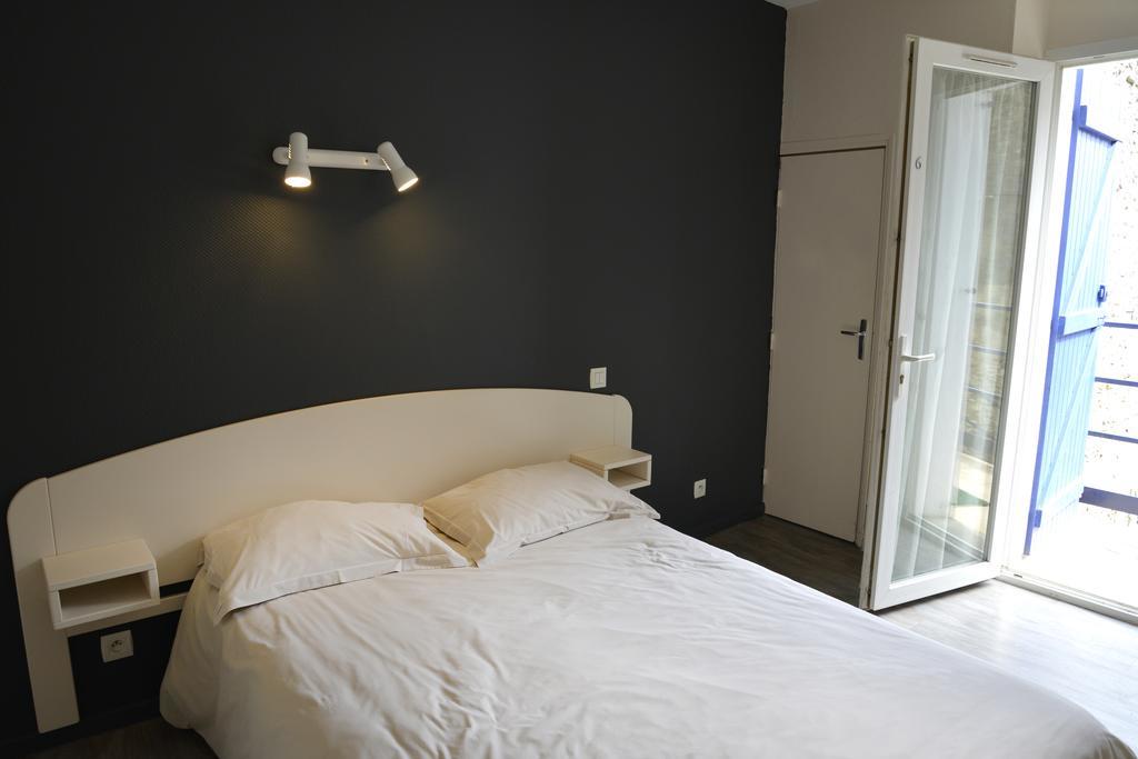 Hotel Des Arceaux Saint-Sever  Bagian luar foto