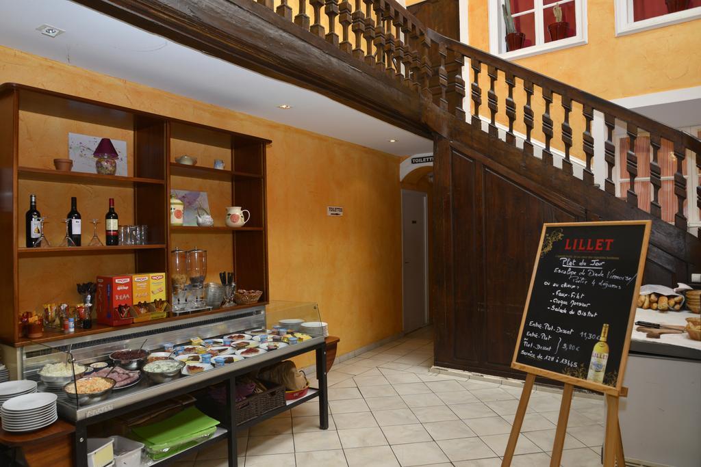 Hotel Des Arceaux Saint-Sever  Bagian luar foto