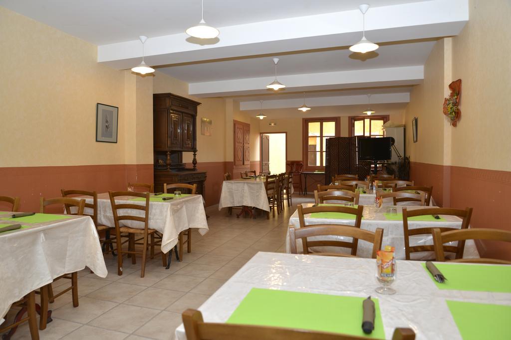 Hotel Des Arceaux Saint-Sever  Bagian luar foto