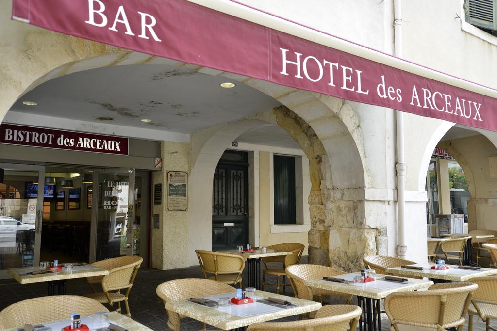 Hotel Des Arceaux Saint-Sever  Bagian luar foto