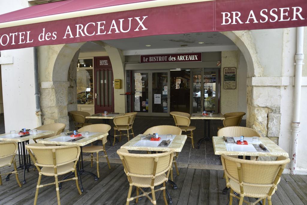 Hotel Des Arceaux Saint-Sever  Bagian luar foto